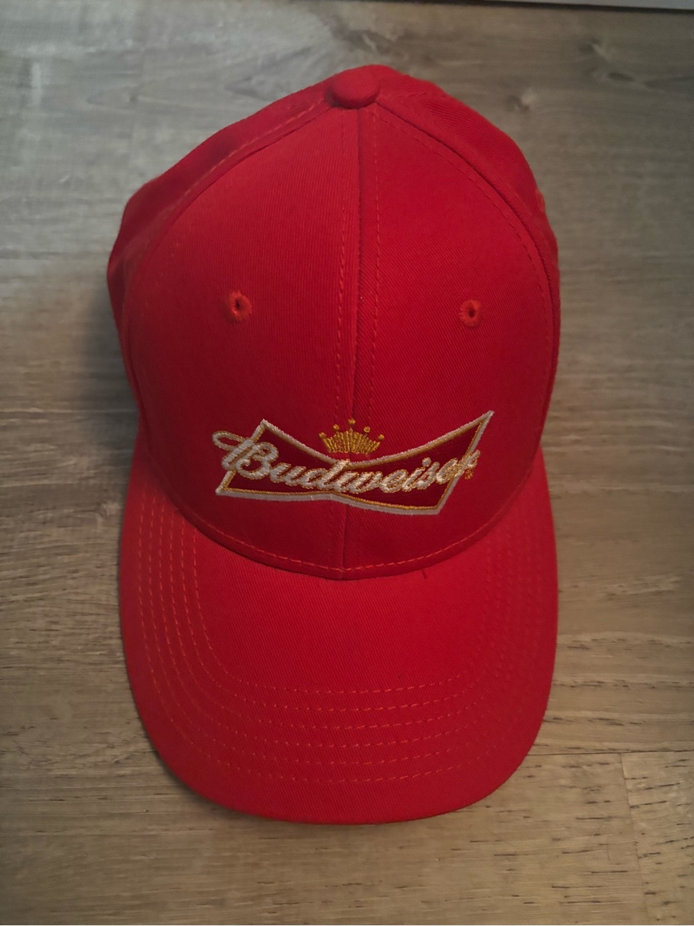 🍺NEW+NEVER WORN ‘BUDWEISER’ RED HAT WITH ORIGINAL PAPER INSIDE